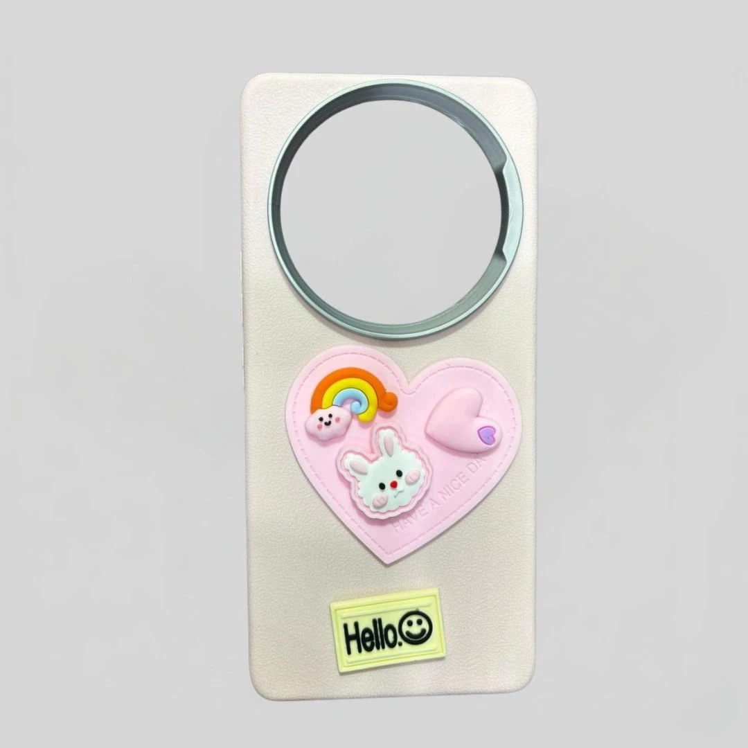 كفر هاتف بتصميم دبدوب بارز وأرنب بارز وكلمة Hello 